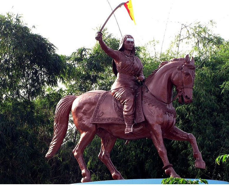 इतिहास के पन्नों में 21 फरवरीः कर्नाटक की 'लक्ष्मीबाई' रानी चेन्नम्मा के सामने अंग्रेज सेना ने टेके घुटने