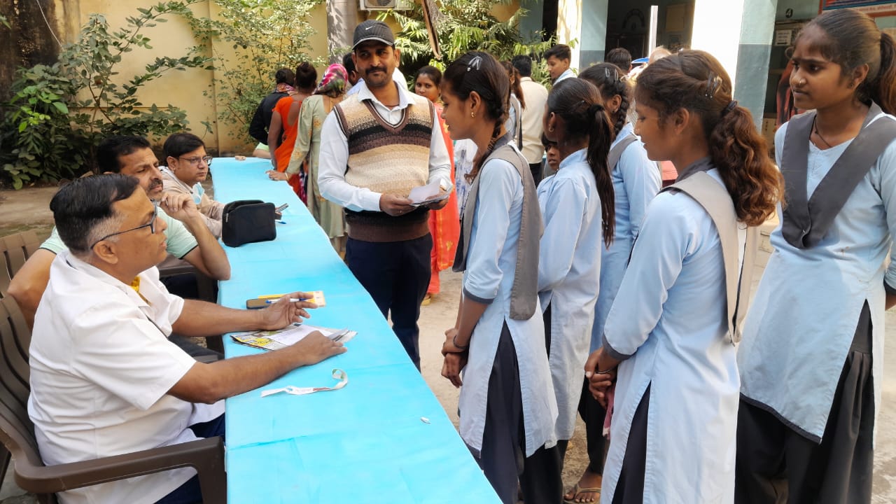 प्रतापगढ़ / छोटीसादड़ी -  राष्ट्रीय बाल स्वास्थ्य कार्यक्रम के तहत आयोजित हुआ स्वास्थ्य शिविर