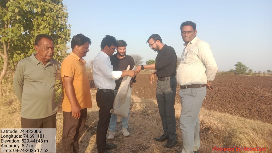 प्रतापगढ़ / छोटीसादड़ी - सेमरड़ा में रास्ता खोलो अभियान के तहत प्रशासन ने बंद रास्ता खुलवाया