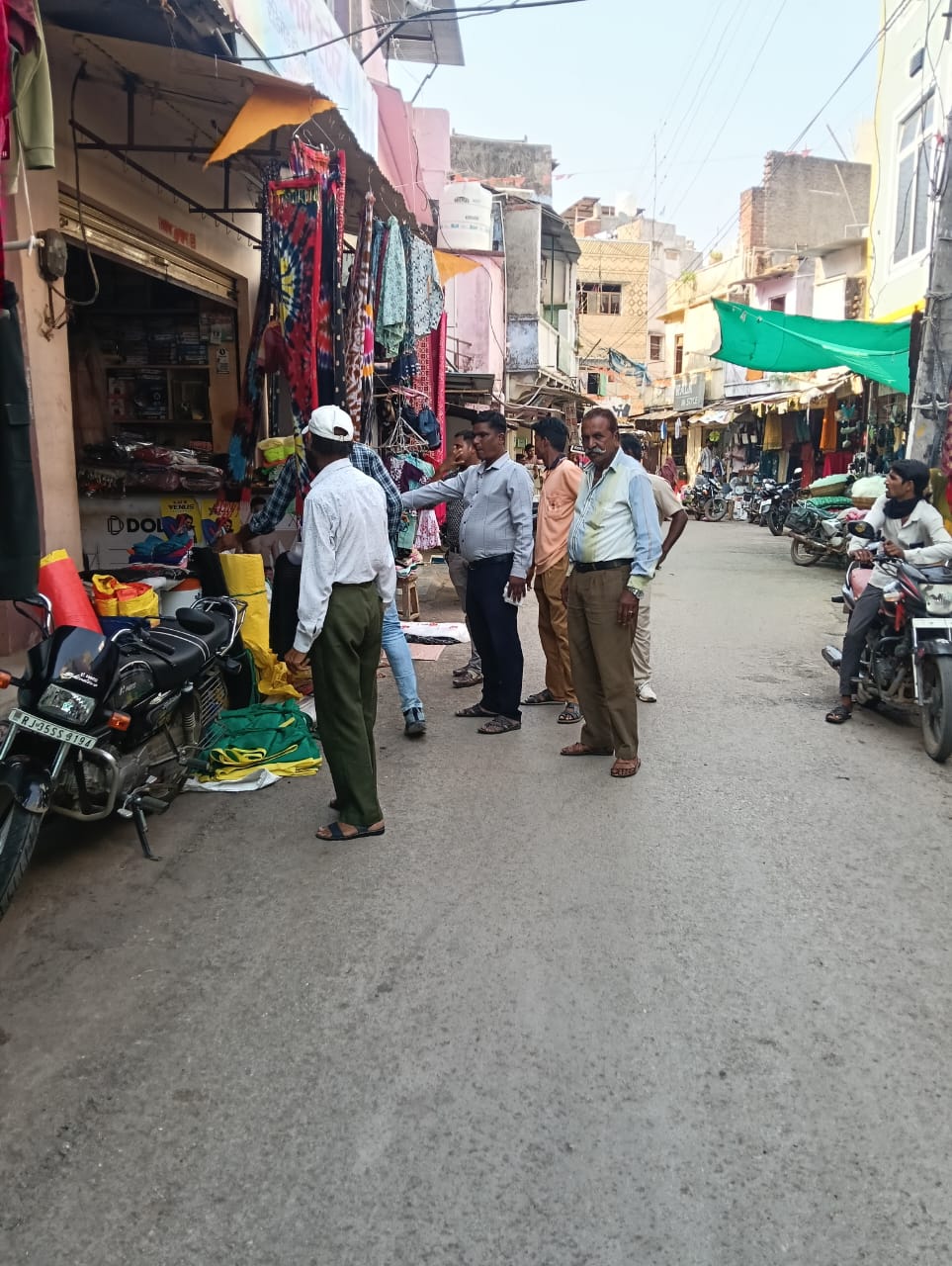 प्रतापगढ़ / छोटीसादड़ी - अतिक्रमण करने वालों पर होगी कड़ी कार्रवाई, पालिका ने चलाया अभियान