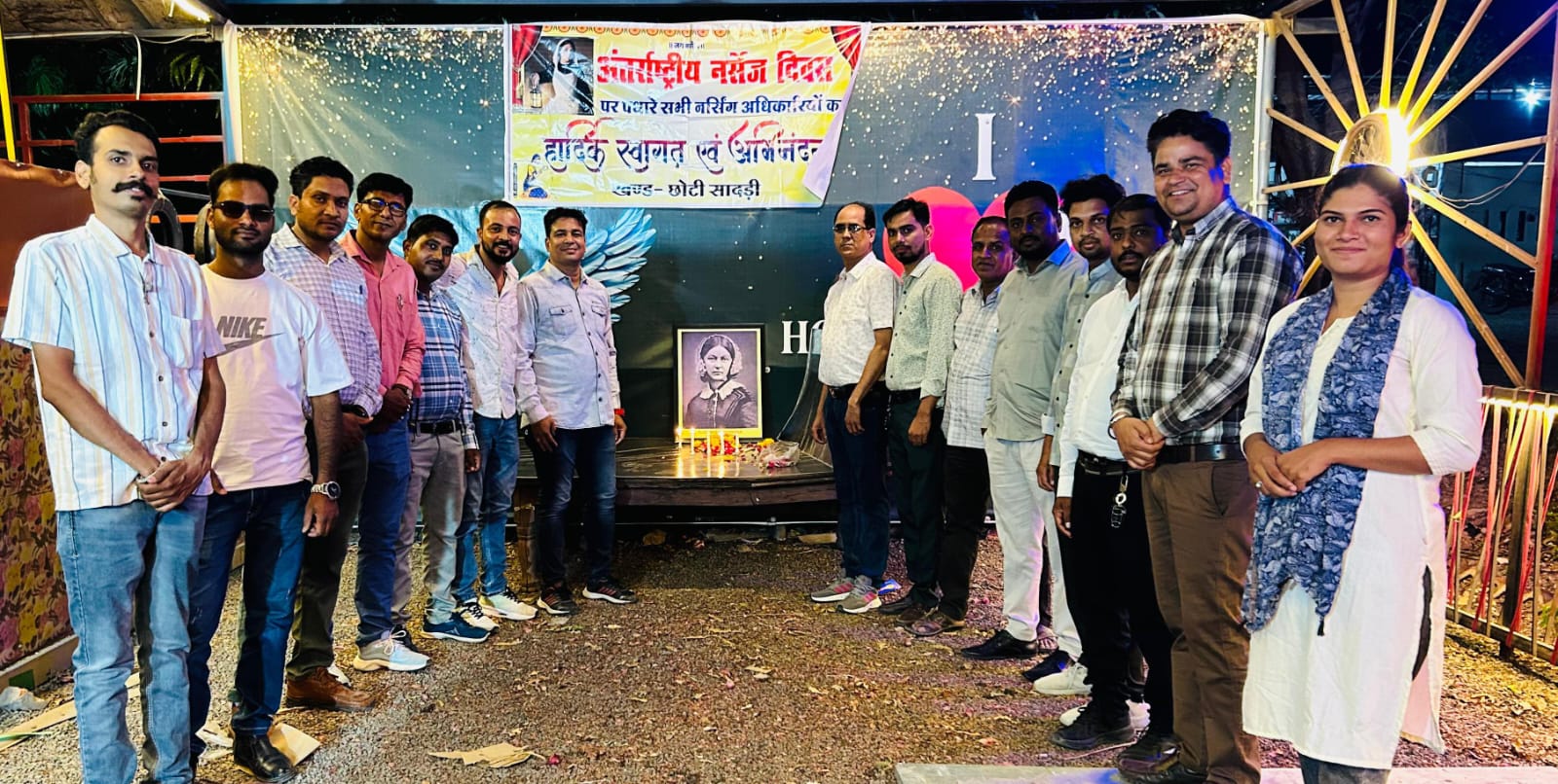 प्रतापगढ़ / छोटीसादड़ी - शहीदों को श्रद्धांजलि देकर मनाया अंतर्राष्ट्रीय नर्सेज दिवस, नर्सिंग कर्मियों ने दिखाया देशभक्ति का जज्बा