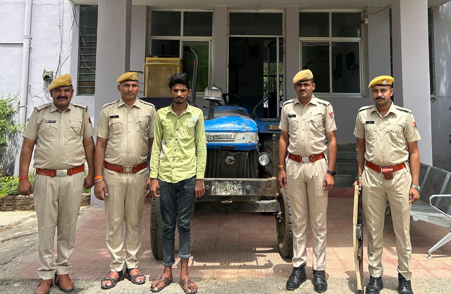 चित्तौड़गढ़ / मंगलवाड़ - ट्रैक्टर चोरी की घटना का खुलासा, एक आरोपी गिरफ्तार, ट्रैक्टर बरामद