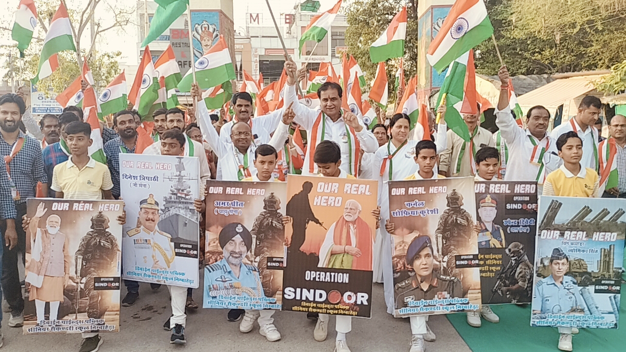 चित्तौड़गढ़ / निम्बाहेड़ा - तिरंगा यात्रा को विधायक कृपलानी ने किया रवाना