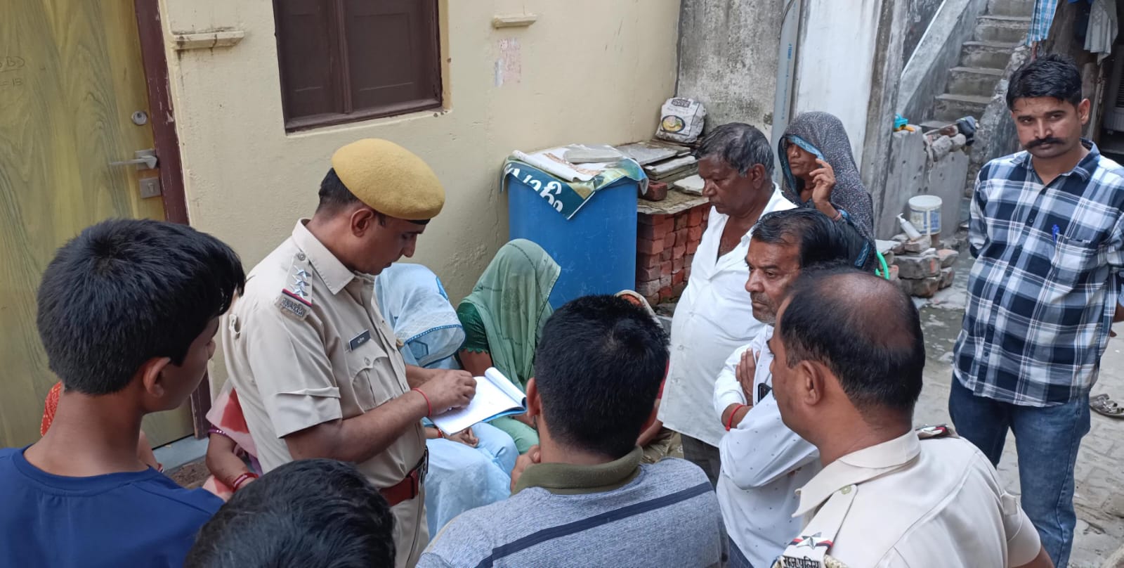 प्रतापगढ़ / छोटीसादड़ी - छोटीसादड़ी में गला रेतकर महिला की हत्या, पुलिस पहुंची मौके पर