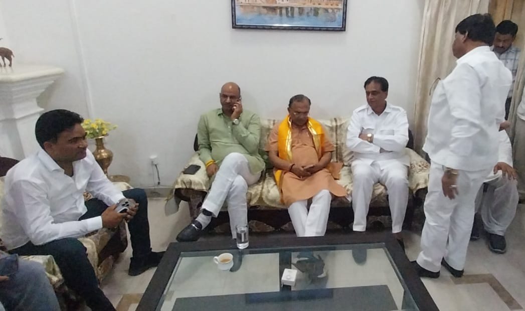 चित्तौड़गढ़ - विधानसभा अध्यक्ष देवनानी पहुंचे चित्तौड़, किया स्वागत