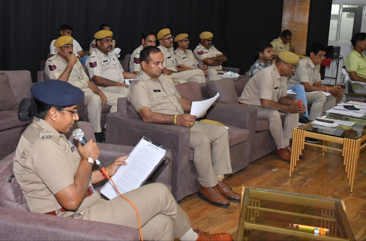 चित्तौड़गढ़ - तस्करी में जब्त वाहनों का नीलामी द्वारा किया निस्तारण, 24 वाहनों का खुली बोली द्वारा किया विक्रय