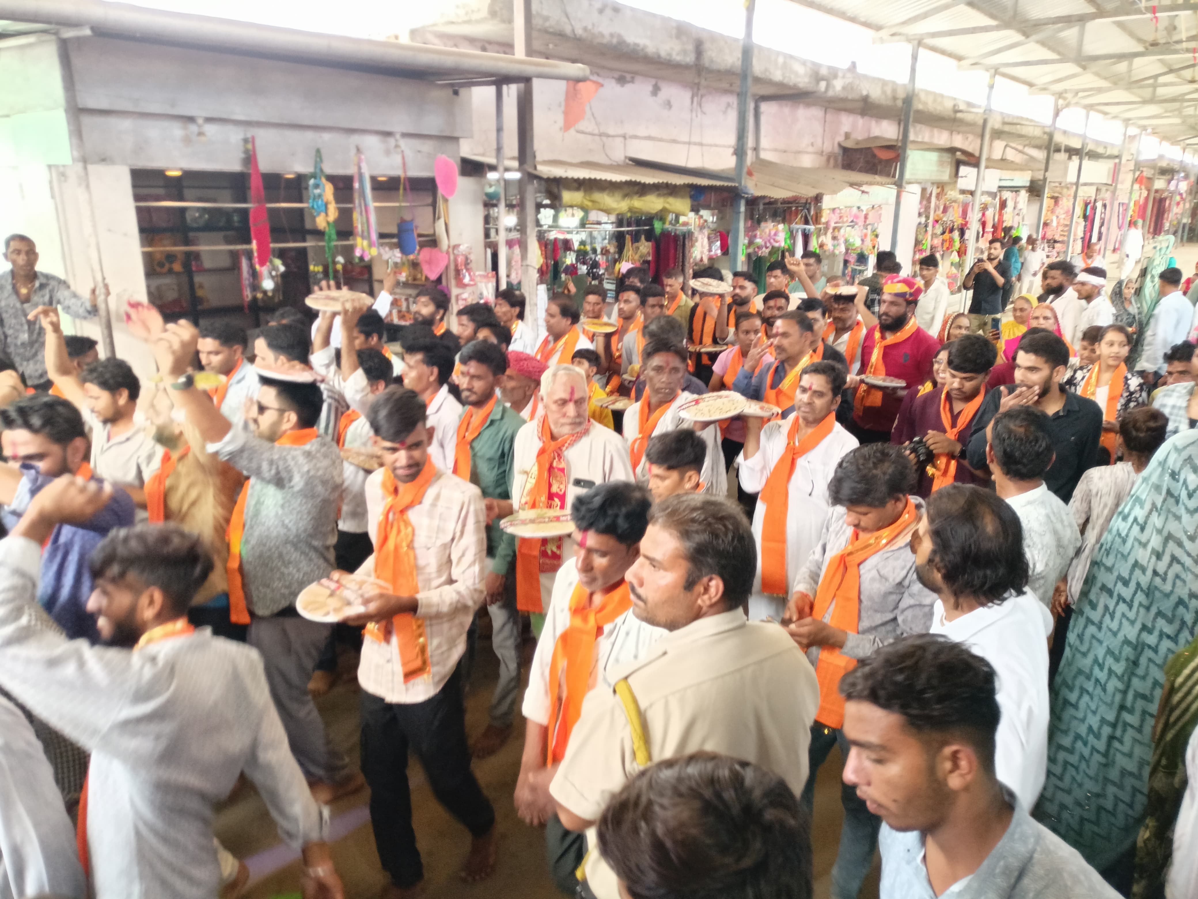 चित्तौड़गढ़ / कपासन - शनि जयंती पर यज्ञ हवन सहित 56 भोग का हुआ आयोजन