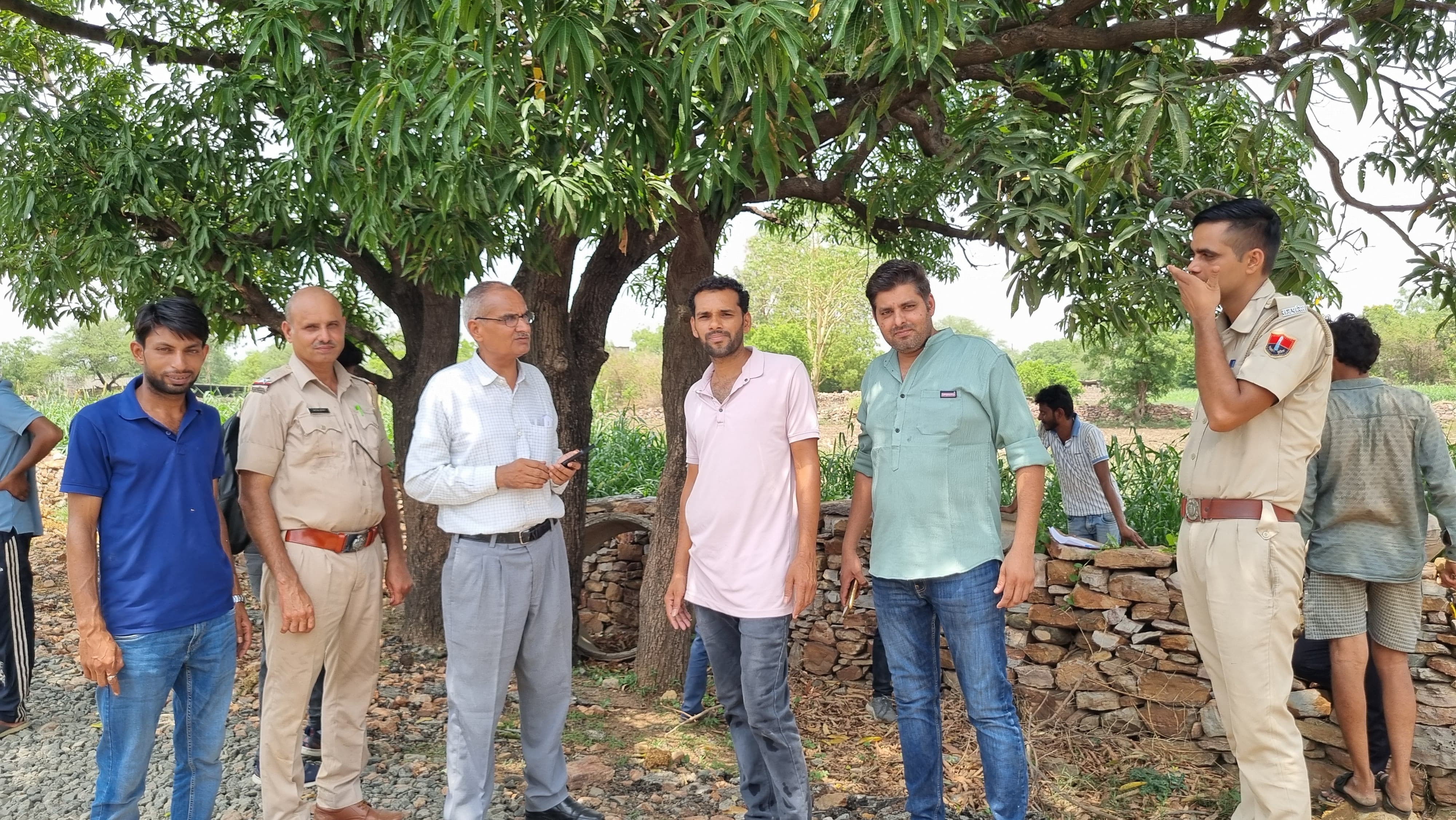 चित्तौड़गढ़ / कनेरा - तिरंगा यात्रा के बाद कृपलानी ने जनसुनवाई में मेलाना मार्ग चौड़ा करने का आदेश, तीन दिनो से चल रहा बुलडोजर 