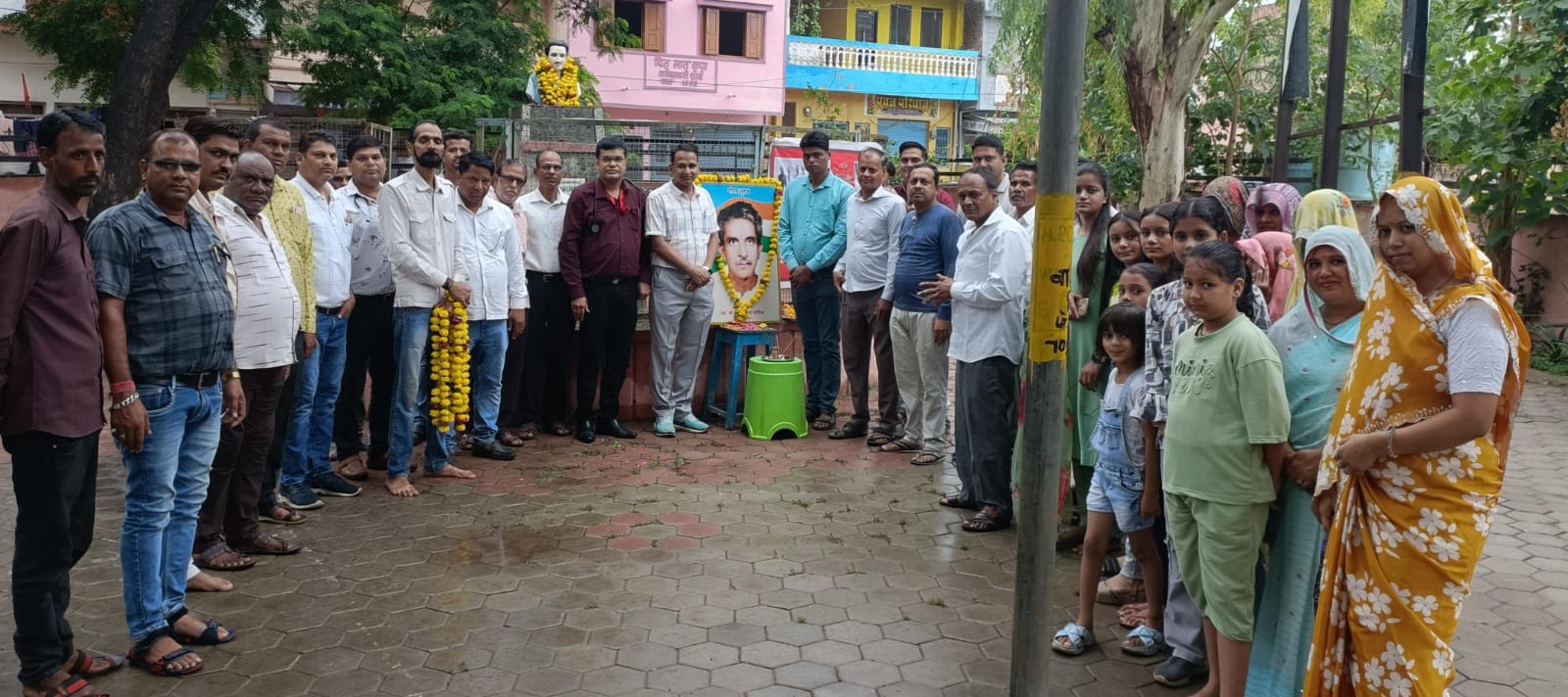 प्रतापगढ़ / छोटीसादड़ी - स्वतंत्रता सेनानी जयचंद मोहिल की पुण्यतिथि पर श्रद्धांजलि सभा आयोजित, अस्पताल में बांटे फल-बिस्किट