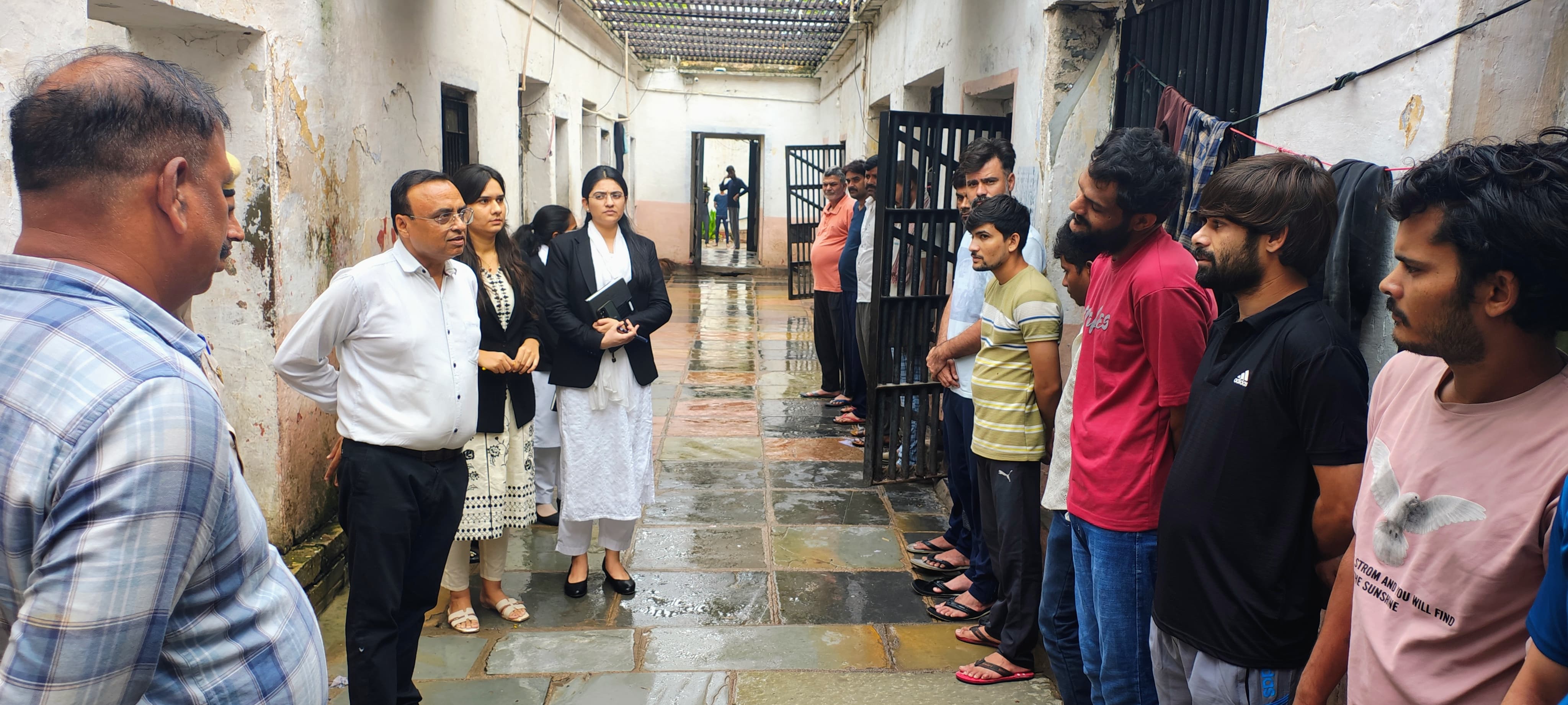 चित्तौड़गढ़ - जिला कारागृह का किया निरीक्षण, दिए निर्देश