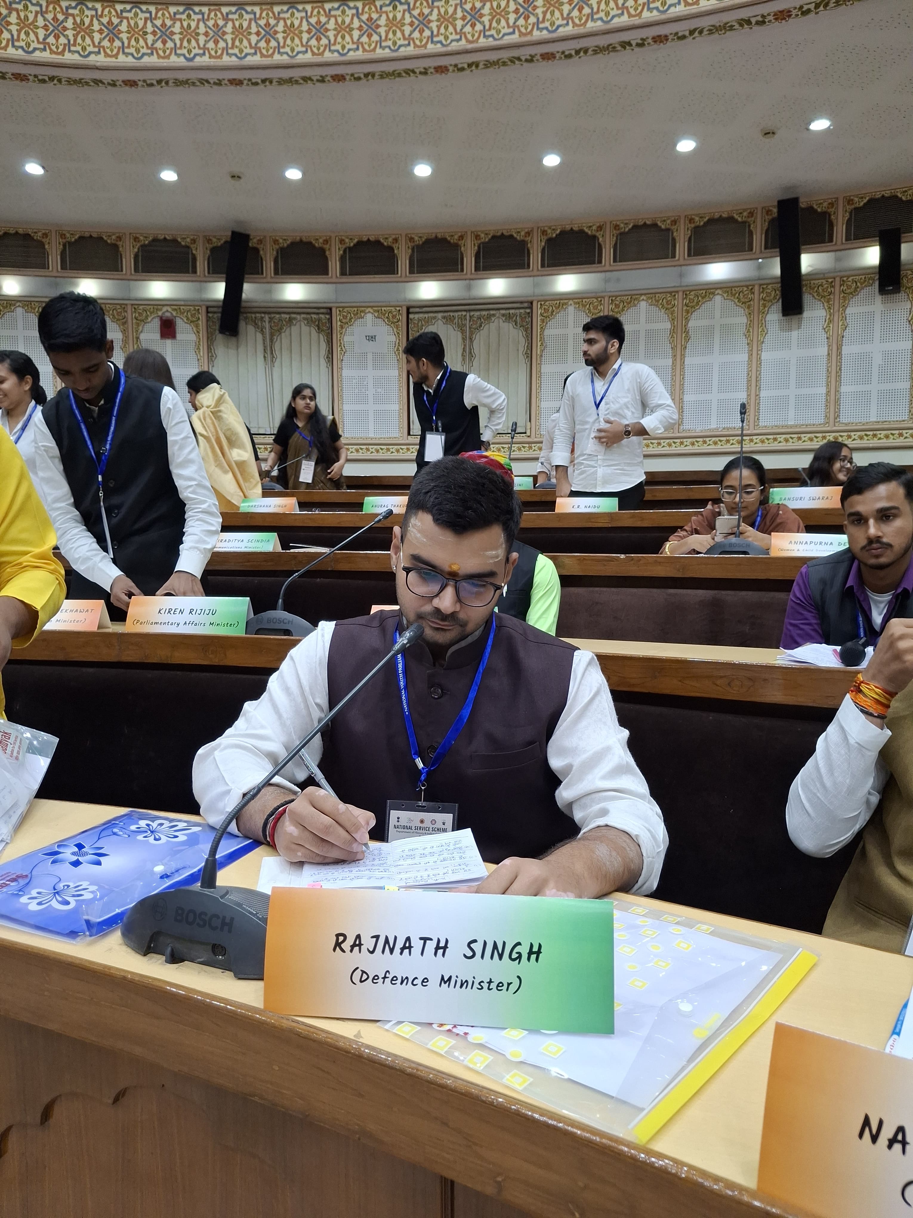 चित्तौड़गढ़ - जनन ग्रेटर में गूंजी राष्ट्रीय एकता की आवाज, ऋषभ ने निभाई रक्षा मंत्री की भूमिका