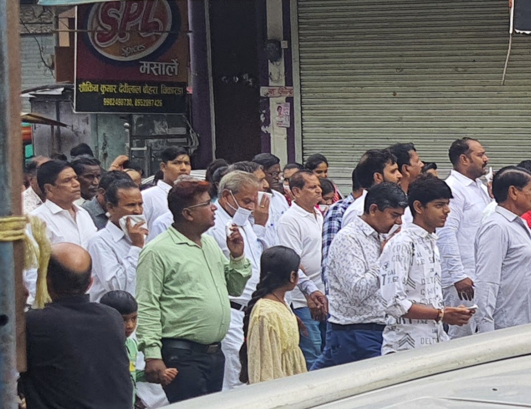 चित्तौड़गढ़ / चिकारड़ा - शांत क्रांति संघ के महाराज का चातुर्मास को लेकर हुआ मंगल प्रवेश