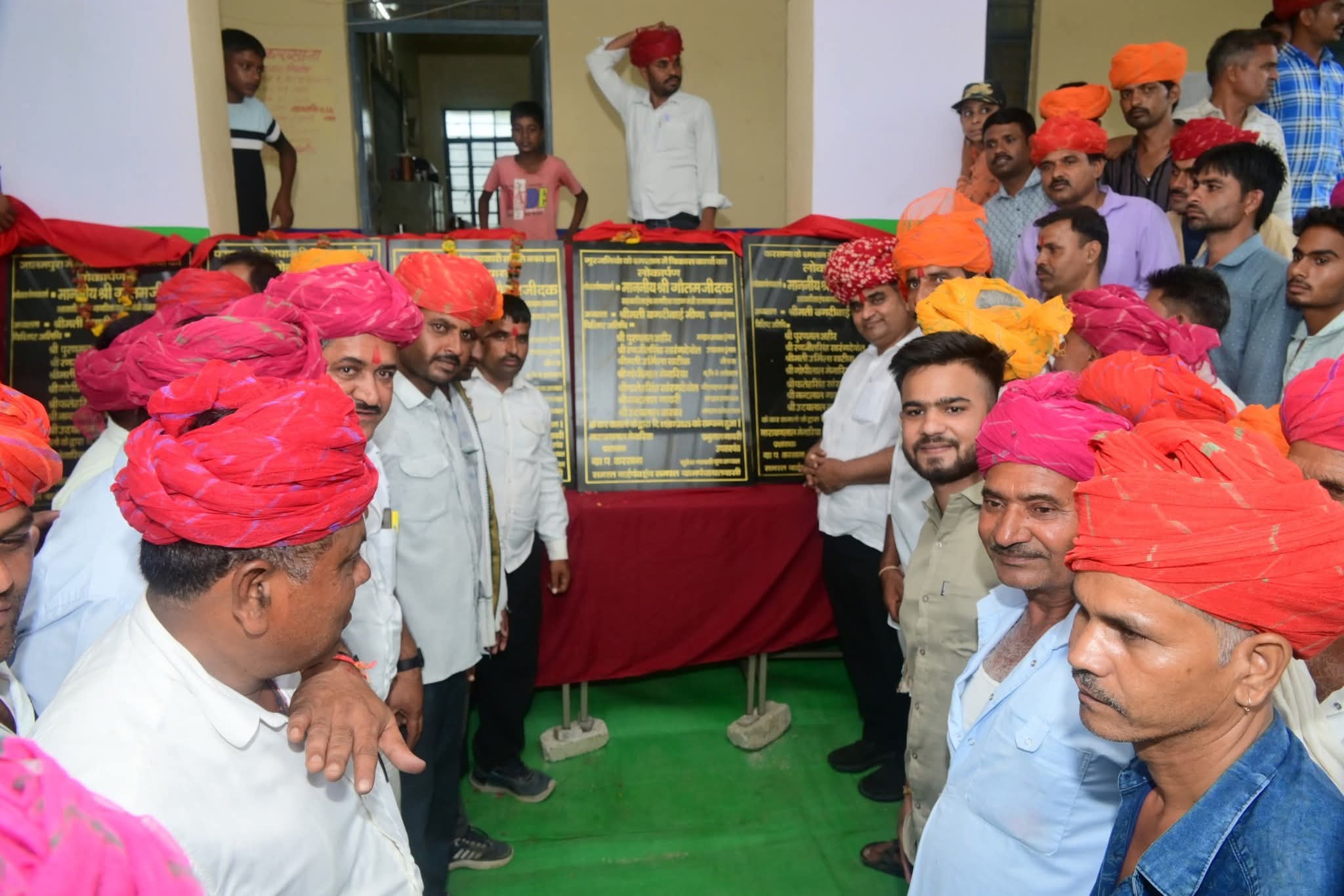 चित्तौड़गढ़ / डूंगला - सहकारिता मंत्री दक ने विभिन्न कार्यों का किया शिलान्यास और लोकार्पण