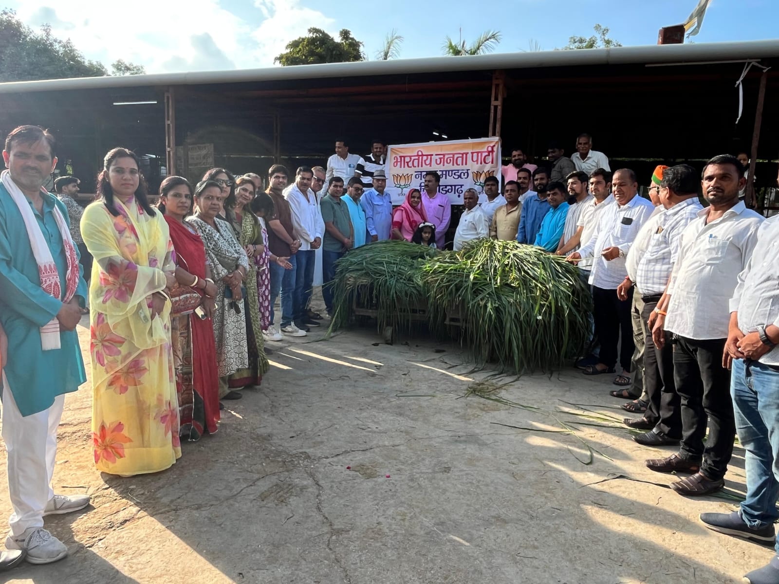 चित्तौड़गढ़ - मुखर्जी के बलिदान दिवस पर गोसेवा व पुष्पांजलि कार्यक्रम आयोजित