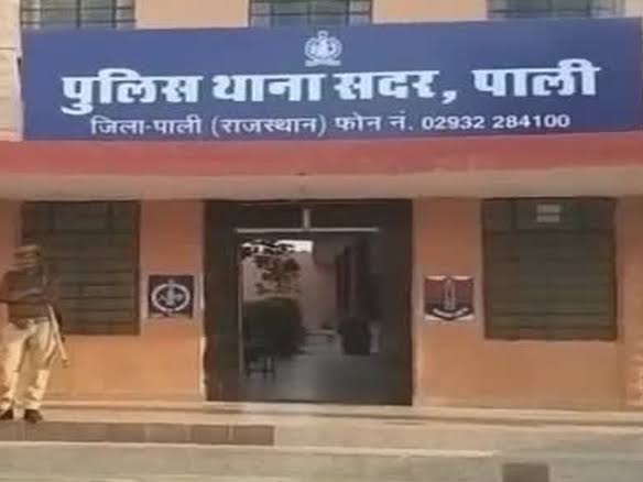 बैंक खाते में जमा करवाए 500-500 के 10 जाली नोट,पुलिस जुटी जांच में