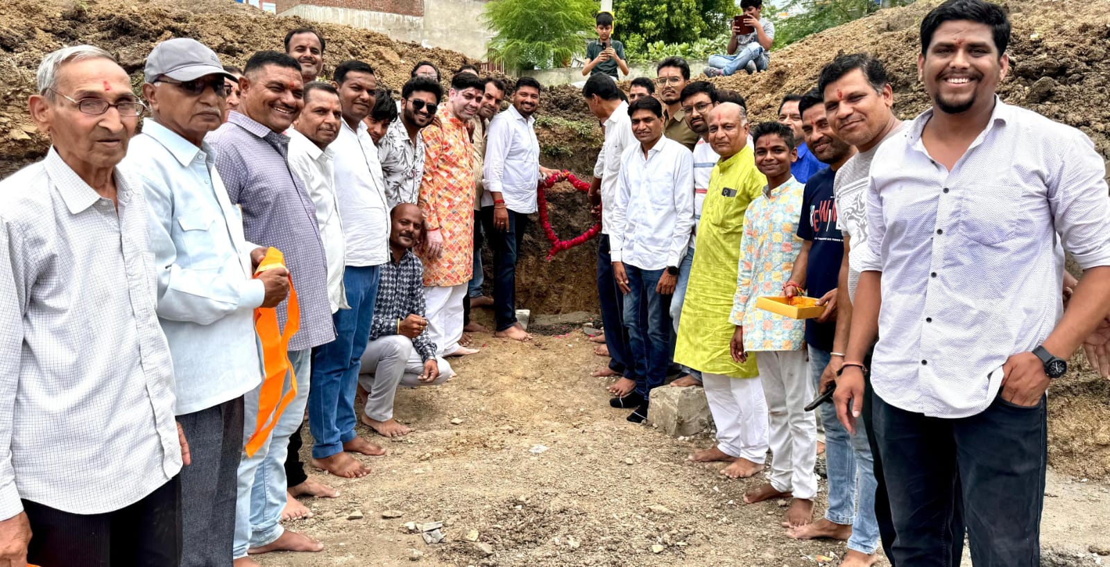 चित्तौड़गढ़ / निम्बाहेड़ा - उदय रेज़ीडेंसी में होगा खाटू श्याम मन्दिर का भव्य निर्माण, विधि विधान से हुआ भूमि पूजन