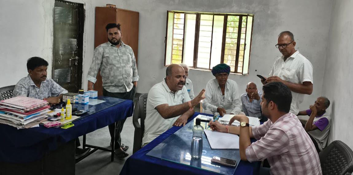  चित्तौड़गढ़ / भूपालसागर  -   पेयजल सप्लाई में लंबे समय से आ रही समस्याओ से कराया अवगत 