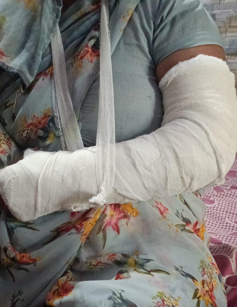  चित्तौड़गढ़  /  चिकाराड़ा - महिला से मारपीट का वीडियो वायरल, तीन आरोपियों पर मामला दर्ज