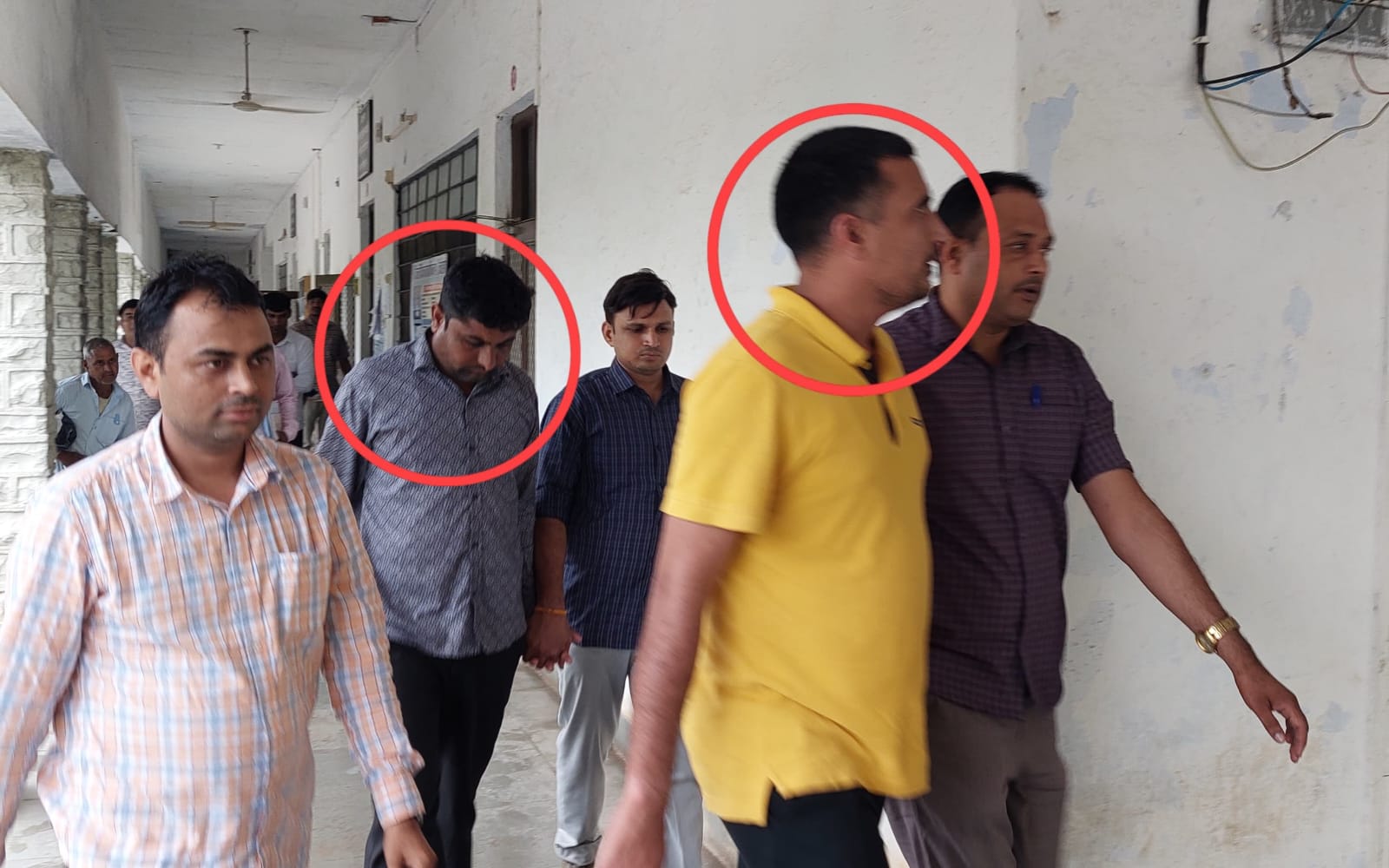 चित्तौड़गढ़  -  नारकोटिक्स का अधिकारी दलाल सहित नो लाख की रिश्वत लेते गिरफ्तार, सीबीआई ने कसा शिकंजा