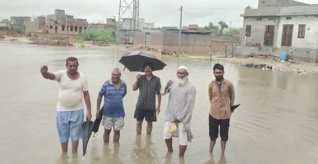 पाली में रातभर बारिश, सड़कें जलमग्न, बस्तियों में भरा पानी