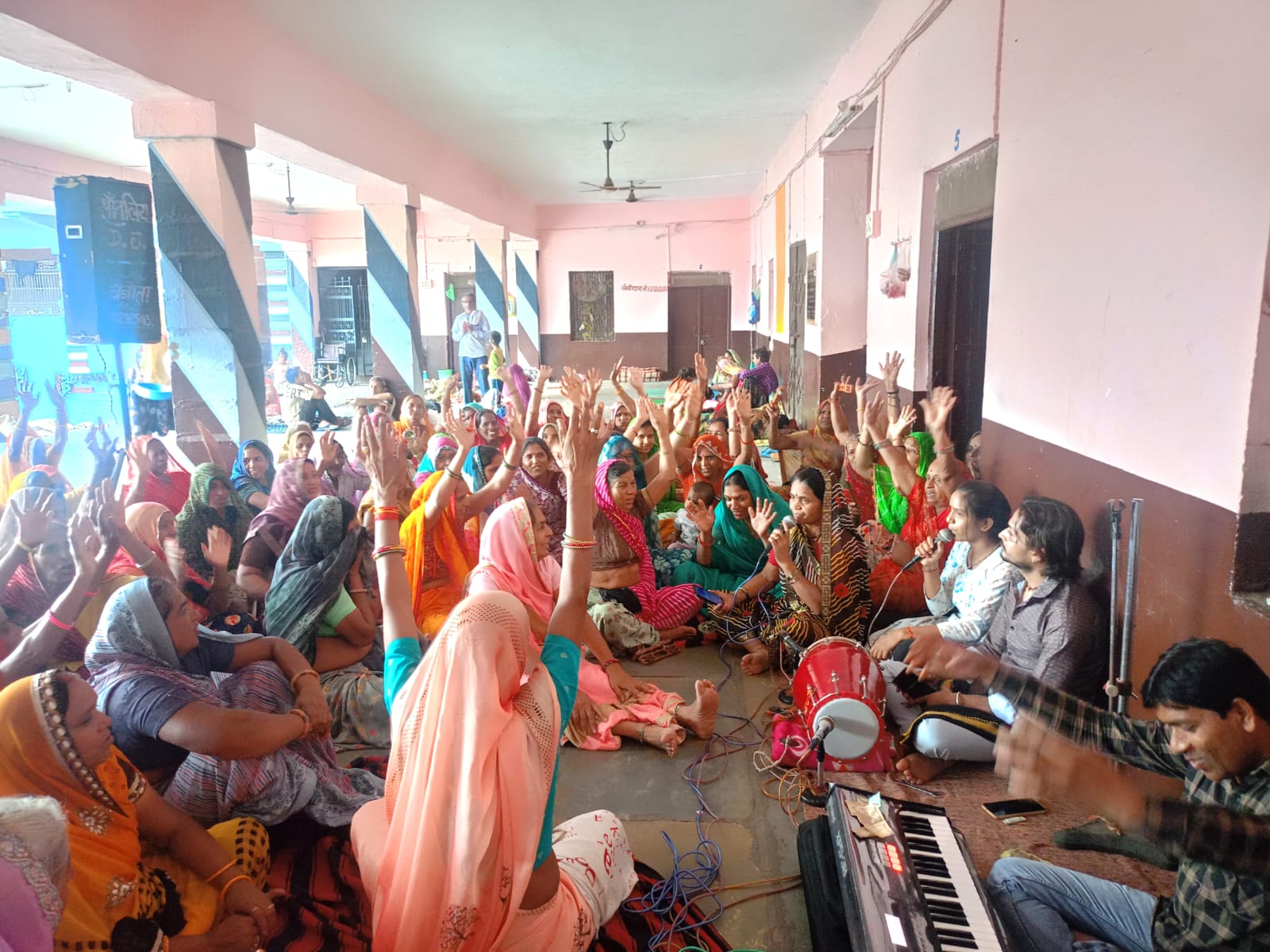  चित्तौड़गढ़ / बिनोता -  काला पण घणा, रुपारा सा बिनोता रा श्याम भजनों से गूंजा खाकल देव मंदिर परिसर