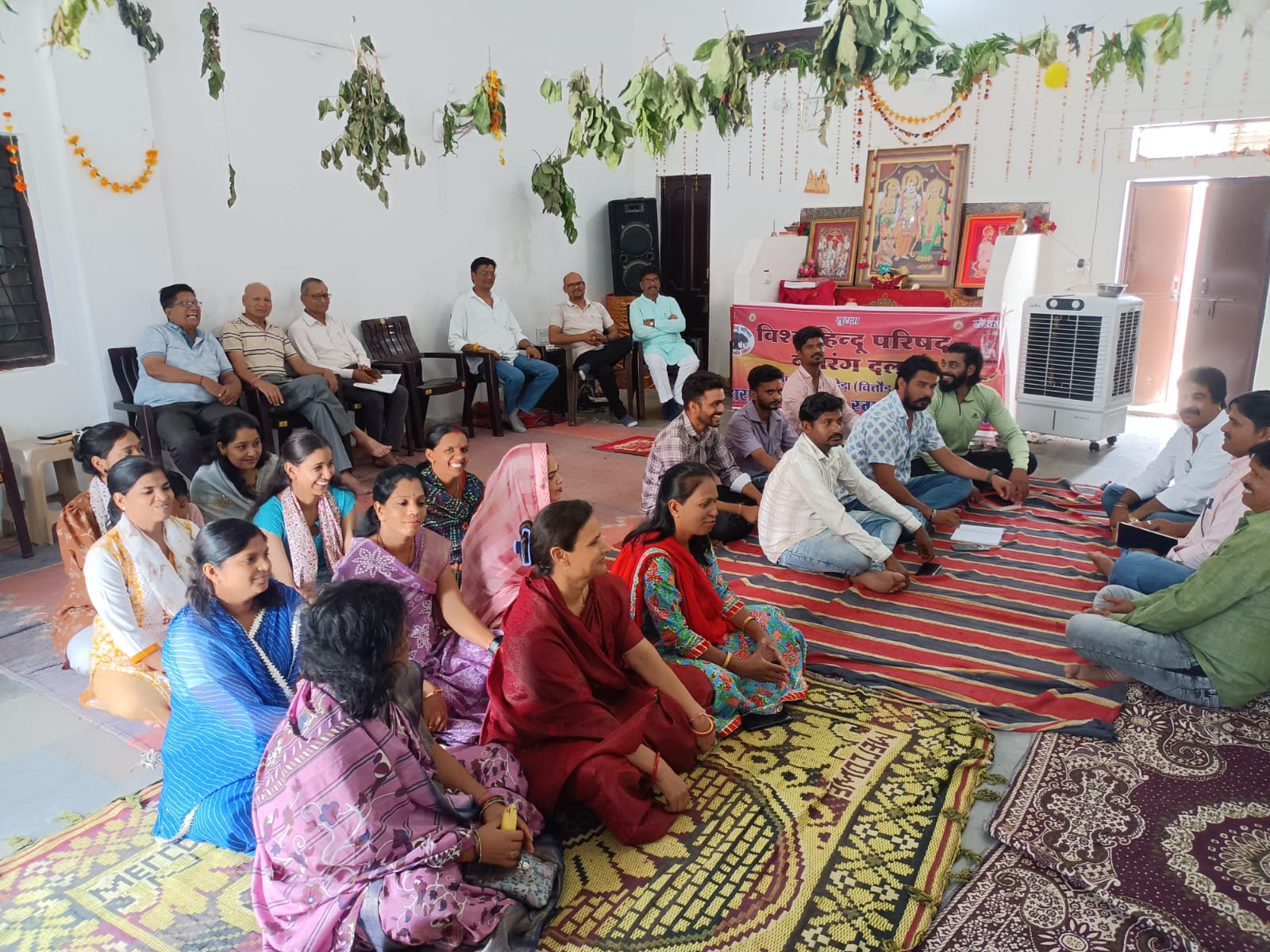 चित्तौड़गढ़ / निंबाहेड़ा  - आगामी कार्यक्रमों को लेकर विश्व हिन्दु परिषद की प्रखण्ड स्तरीय बैठक आयोजित