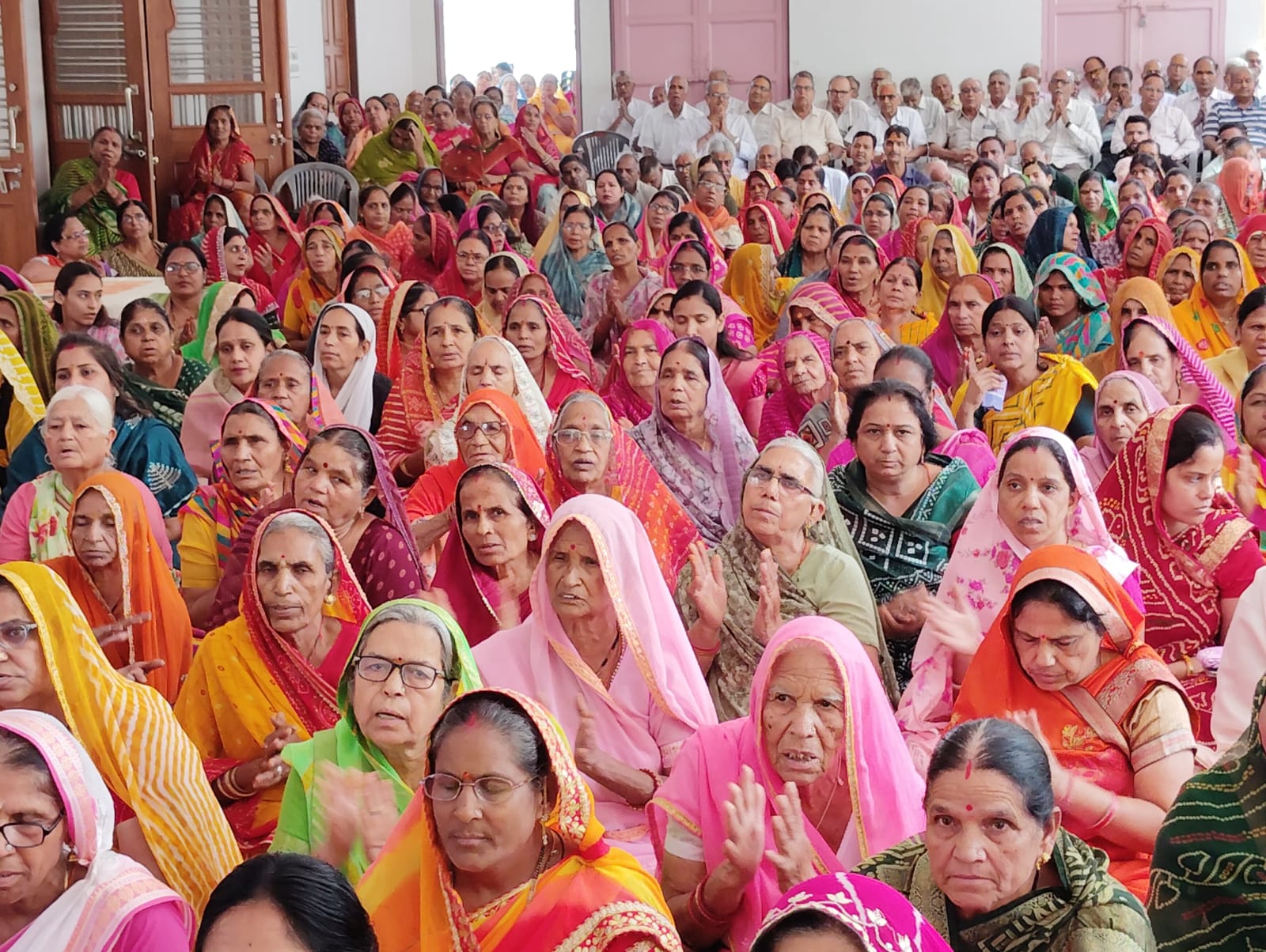 चित्तौड़गढ़ -  भगवान का मानव को सबसे बड़ा उपहार यह अनमोल देह है लेकिन फिर भी मानव संतुष्ट नहीं है - संत दिग्विजय राम 