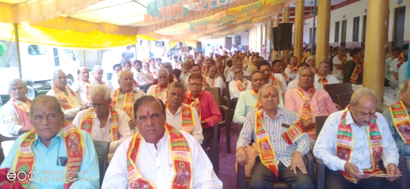  चित्तौड़गढ़ - भादवा माता धर्मशाला में गुर्जर गौड़ समाज का आयोजन सम्पन्न, बद्रीलाल पुरोहित ने अध्यक्ष पद की ली शपथ 