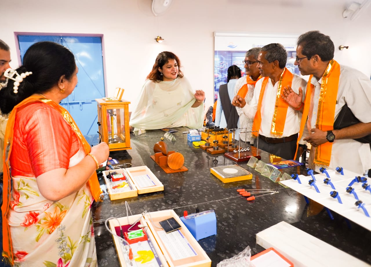 चित्तौड़गढ़ - हिन्दुस्तान जिंक द्वारा राजकीय विद्यालयों में अत्याधुनिक एसटीईएम लैब की सौगात