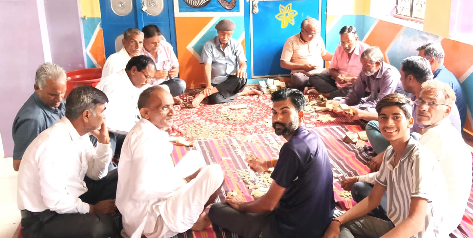  चित्तौड़गढ़ / बिनोता - दानपात्र से निकली 2.26 लाख की राशि, 190 ग्राम चांदी के आभूषण भी मिले