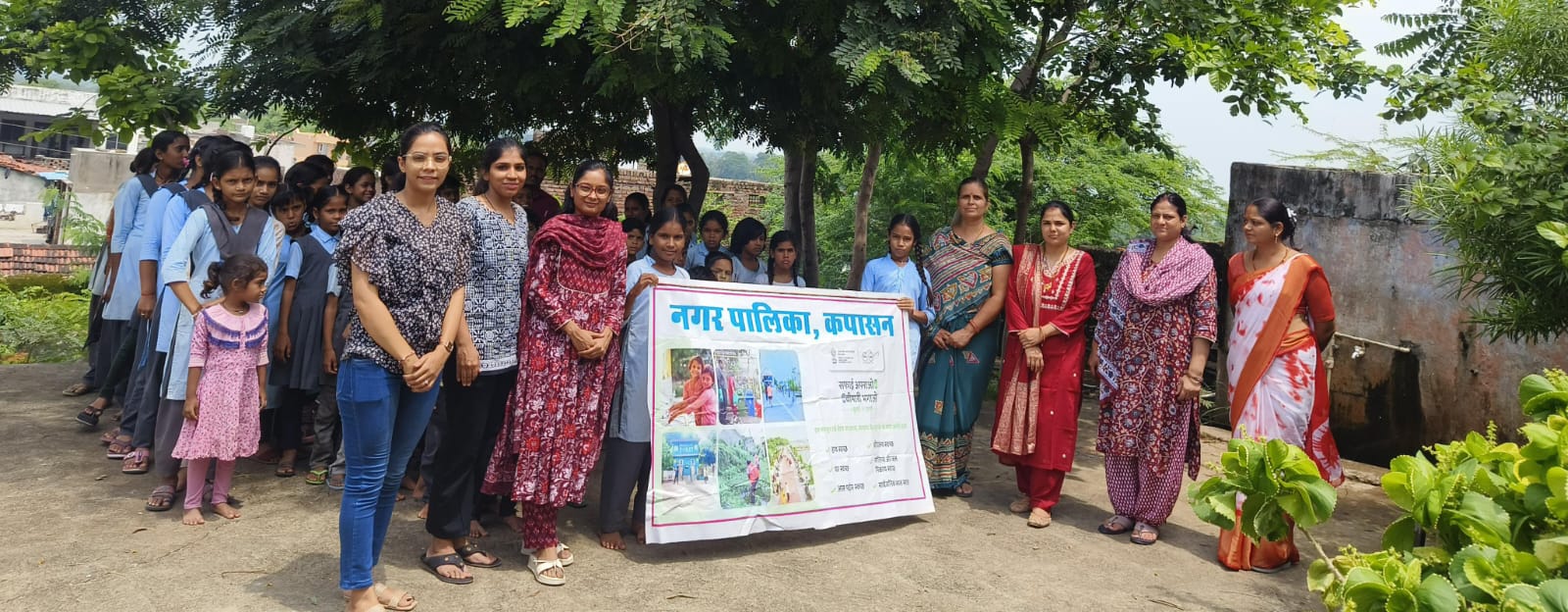 चित्तौड़गढ़  / कपासन - सफाई अपनाओ बीमारी भगाओ अभियान के तहत विद्यार्थियों को किया जागरूक