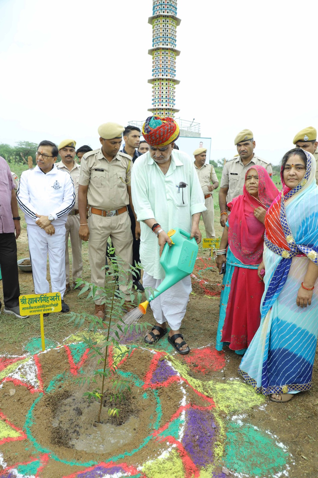पाली / हरियाली तीज पर जिला स्तरीय वन महोत्सव का हुआ आयोजन
