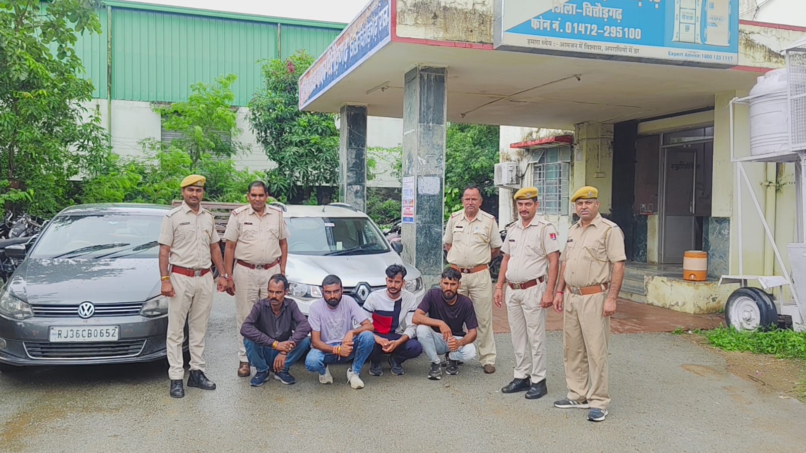 चित्तौड़गढ़ - कार से 40 किलो डोडा-चूरा बरामद, एमपी के चार तस्कर गिरफ्तार 