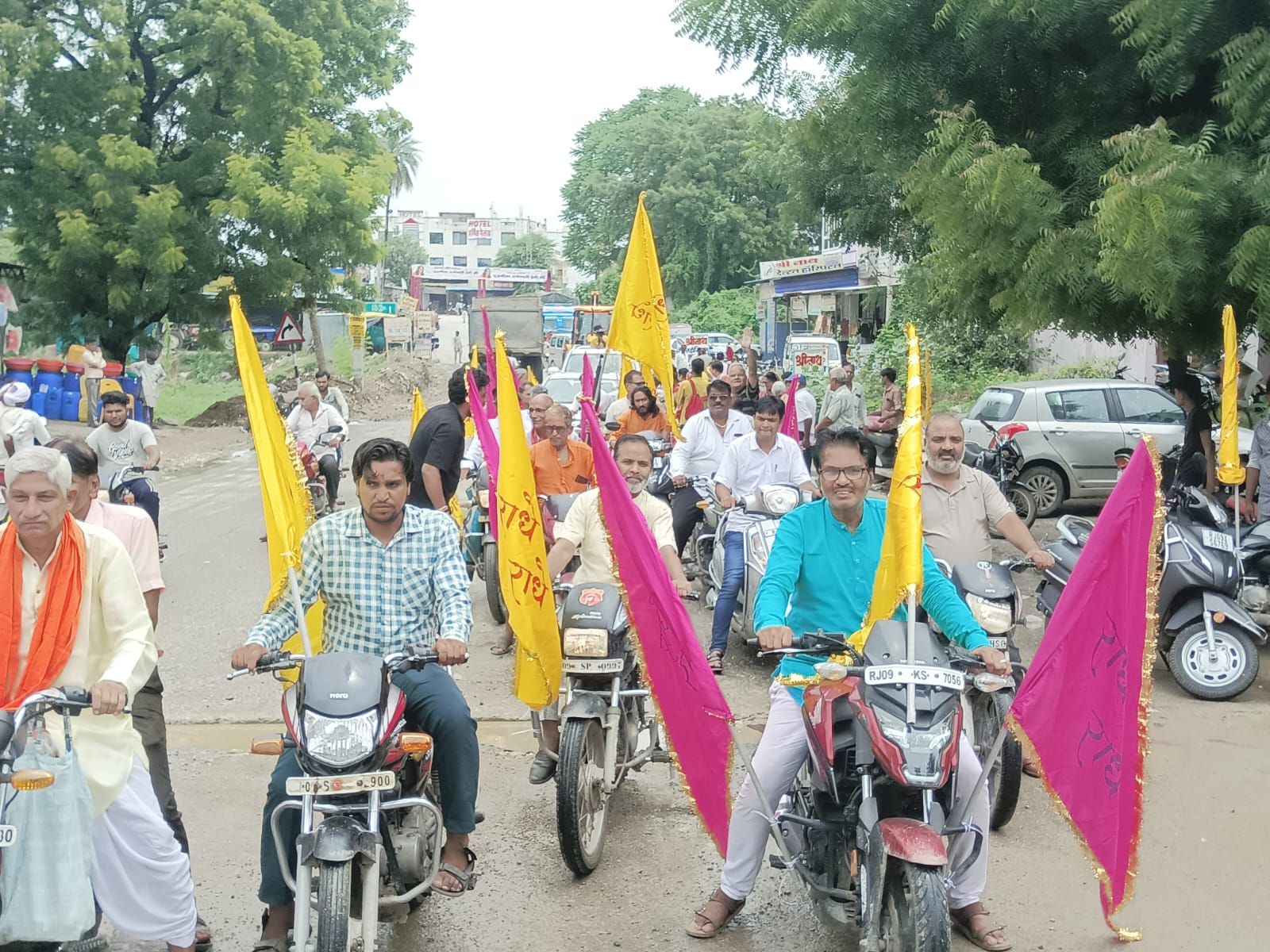 चित्तौड़गढ़ / कपासन रासेश्वरी देवी का वाहन रैली के साथ नगर में हुआ मंगल प्रवेश,बुधवार से तीन दिवसीय प्रवचन होंगे प्रारंभ 