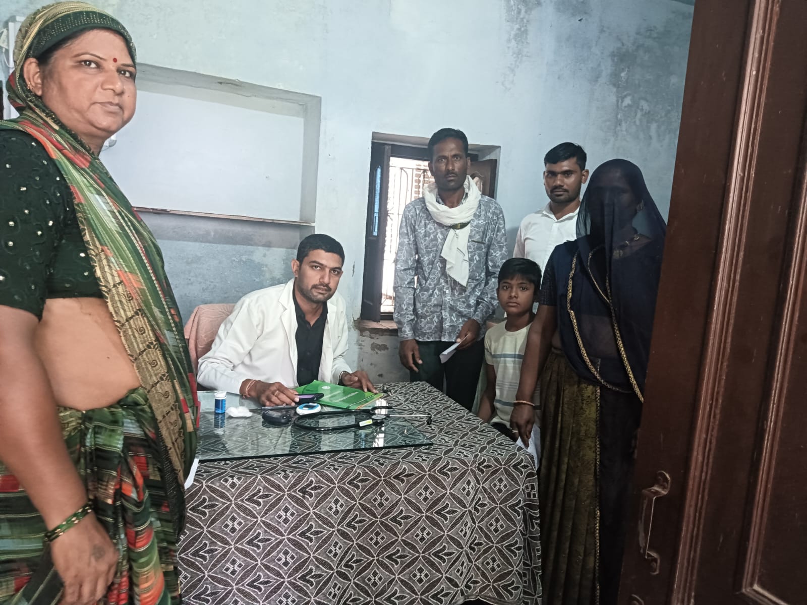 चित्तौड़गढ़ / गंगरार - महर्षि चरक जयंती पर में दो दिवसीय निशुल्क चिकित्सा शिविर का हुआ आयोजन