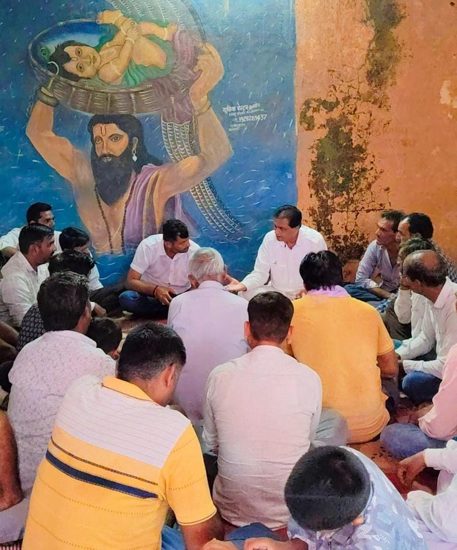  चित्तौड़गढ़ / निंबाहेड़ा - विधायक कृपलानी ने किए कारूंडा में खाखल देव मंदिर में दर्शन कर क्षेत्र में खुशहाली की कामना की