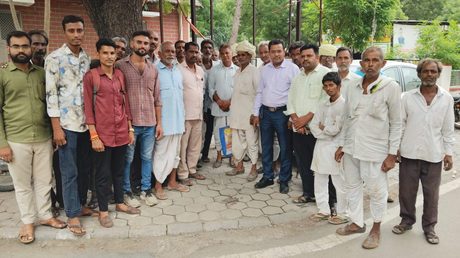 पाली / भालेलाव गांव में अवैध खनन और दूषित पानी से ग्रामीणों की समस्याएं बढ़ीं