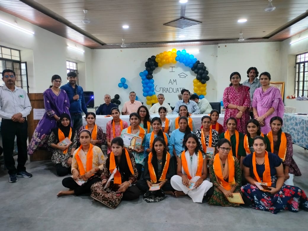 चित्तौड़गढ़ -  कन्या महाविद्यालय में हुआ स्नातक उपाधि सम्मान कार्यक्रम 