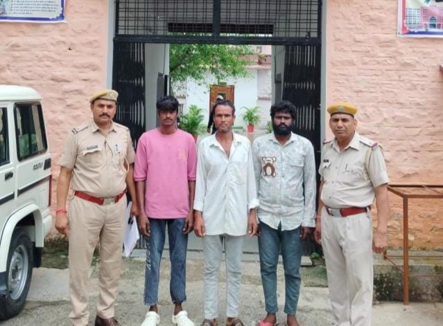चित्तौड़गढ़ / निंबाहेड़ा  -  गम्भीर मारपीट के मामले में वांछित तीन आरोपी गिरफ्तार