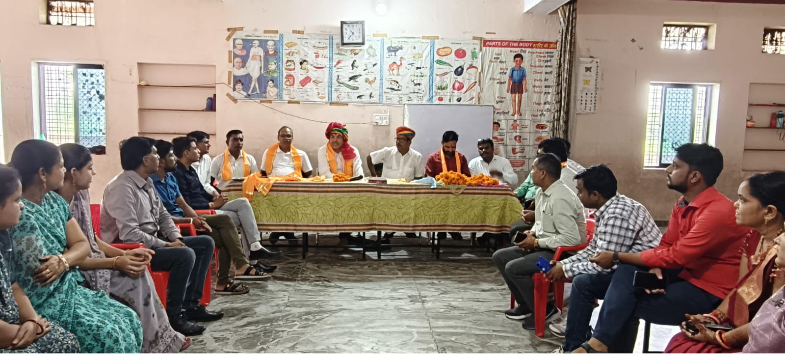  चित्तौड़गढ़ / चिकारड़ा -  बच्चों को भगवान स्वरूप मानकर अच्छी शिक्षा देना हमारा कर्तव्य शर्मा