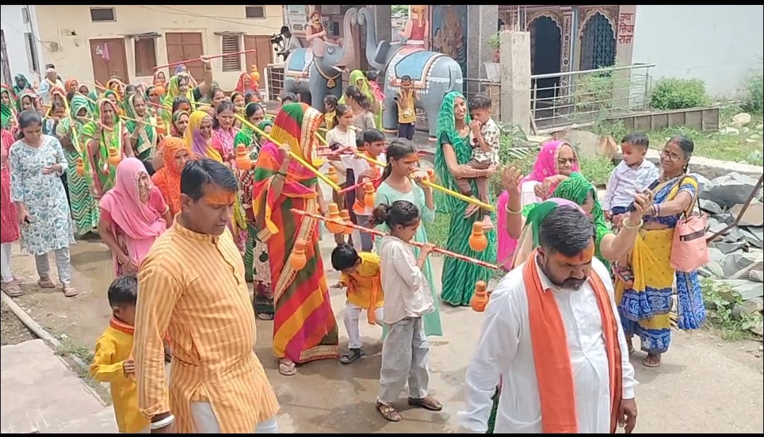  चित्तौड़गढ़ / निंबाहेड़ा - अरनिया जोशी ग्रामवासियों ने किया कावड़ यात्रा का आयोजन