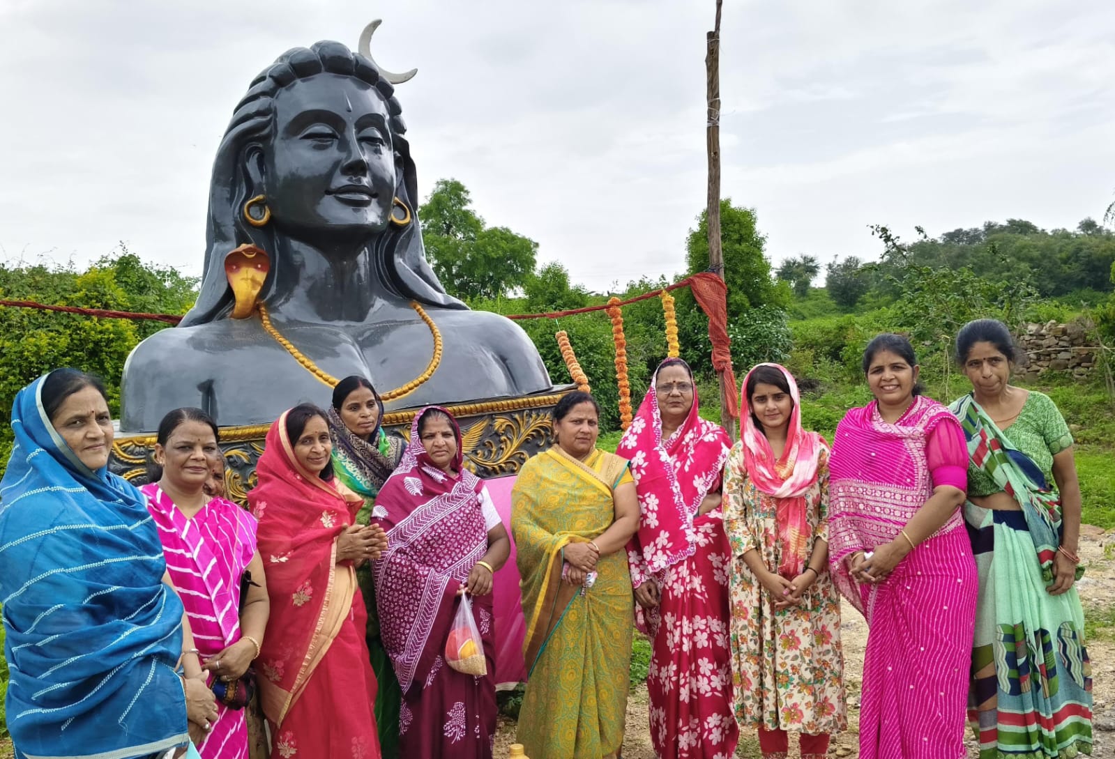  चित्तौड़गढ़ / बेंगू -  श्रावण मास के अंतिम सोमवार को शिवालयों में लगा शिवभक्तों का तांता 