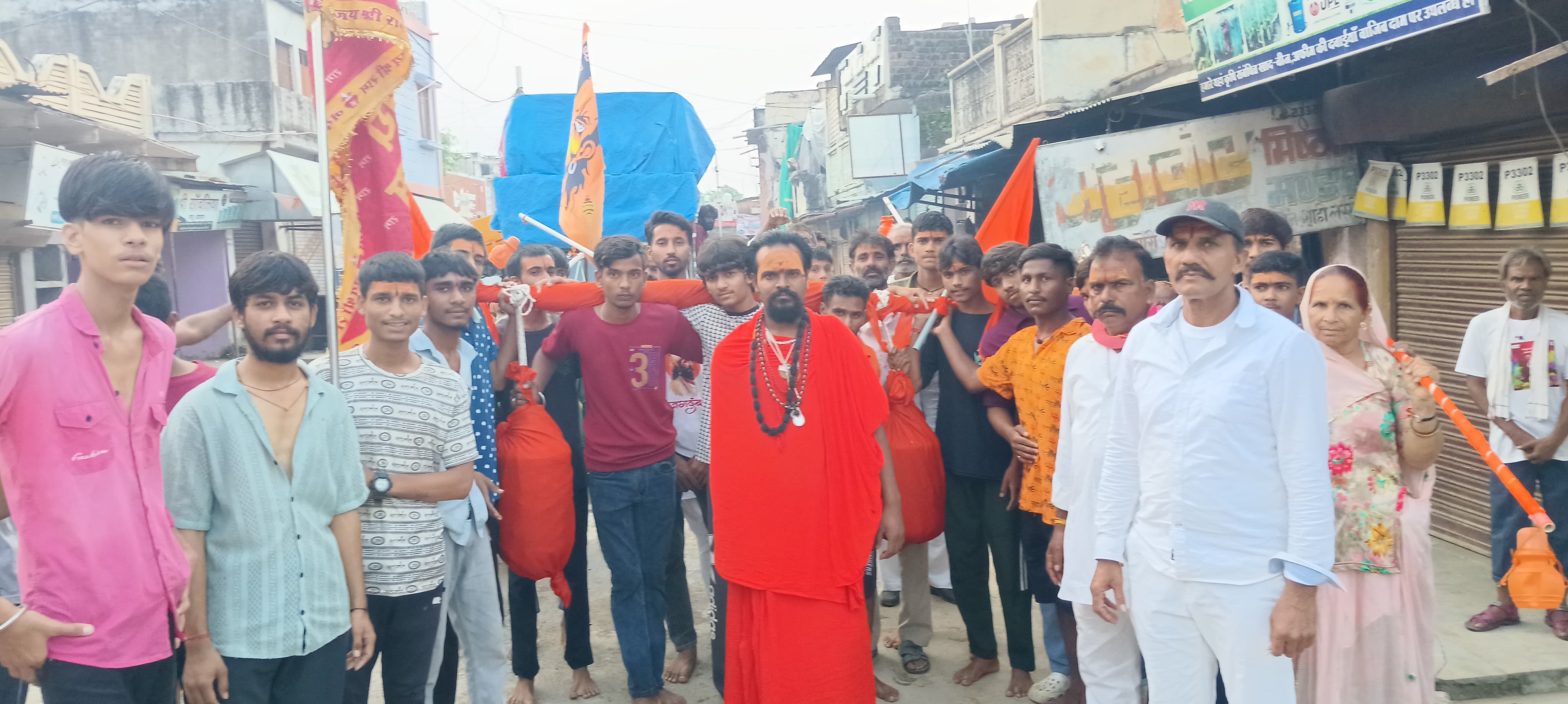  चित्तौड़गढ़ / कनेरा -  सावन के अंतिम सोमवार को श्री सुखानंद में कावड़ यात्राओं का दिन भर चलता रहा रेला                       