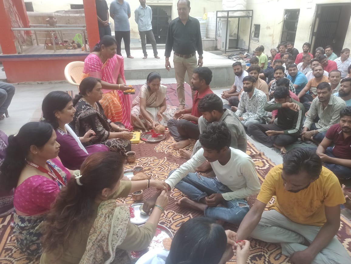 चित्तौड़गढ़ / निम्बाहेड़ा - रक्षा सूत्र के साथ सुधार की डोर : निंबाहेड़ा उपकारागृह में 12 वर्षों से चल रही अनूठी परंपरा