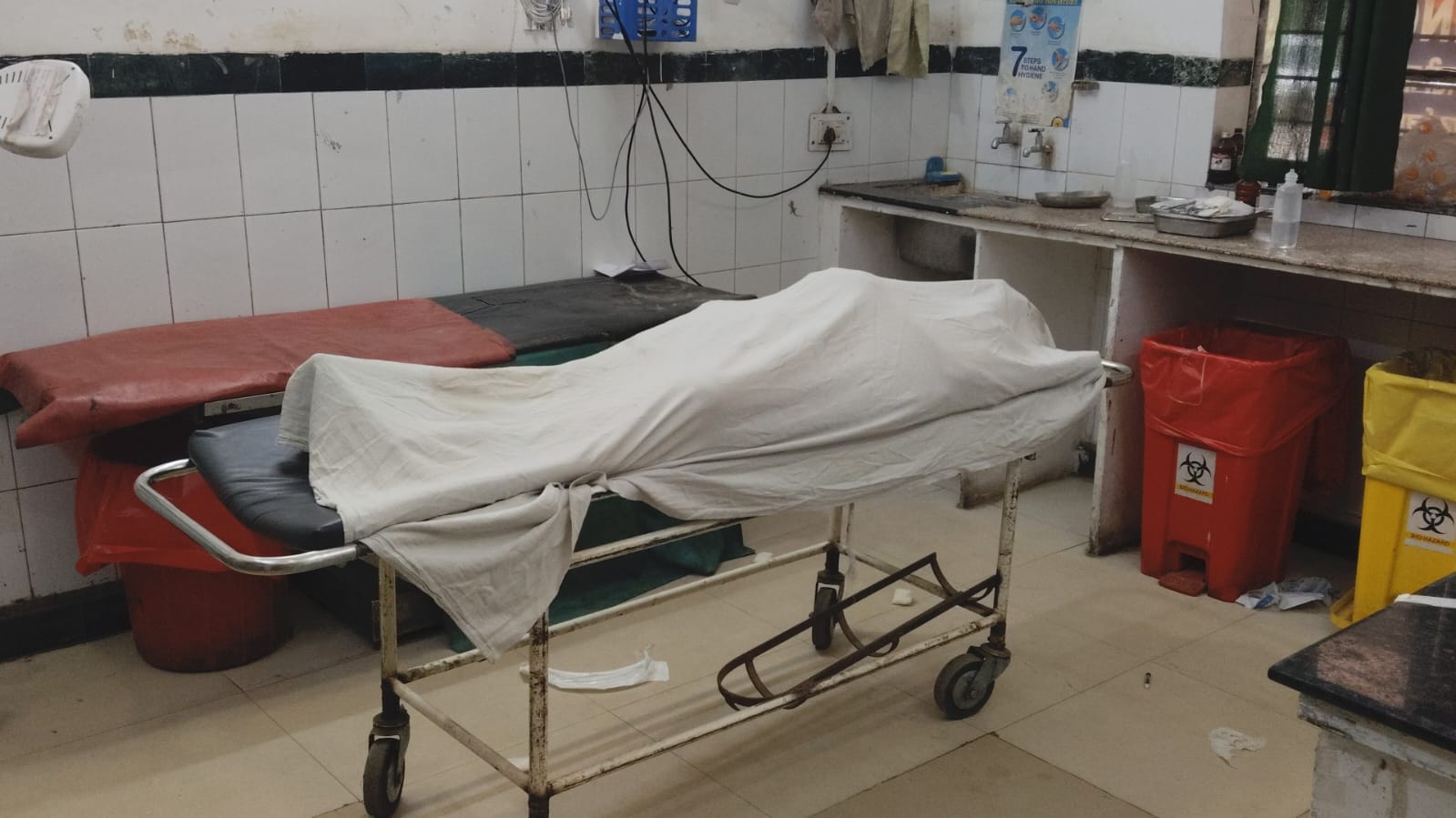 पाली/ दो ट्रकों की भीषण टक्कर, ड्राइवर की मौत  