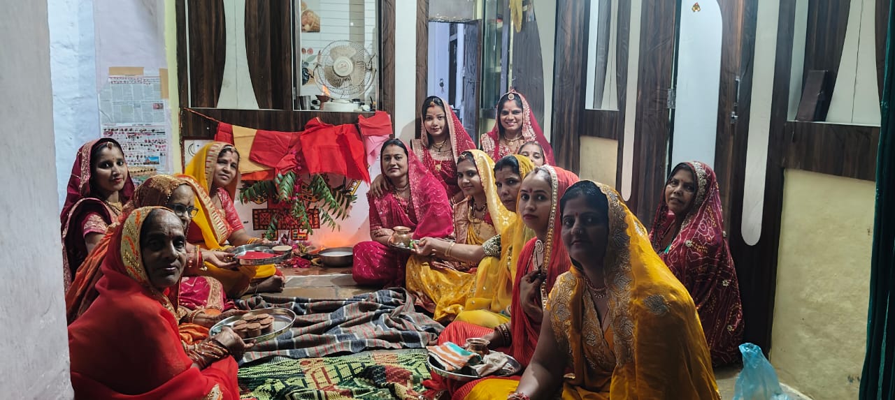 चित्तौड़गढ़ / बिनोता - महिलाओं ने पारंपरिक रीति से किया कजली सातुड़ी तीज पूजन