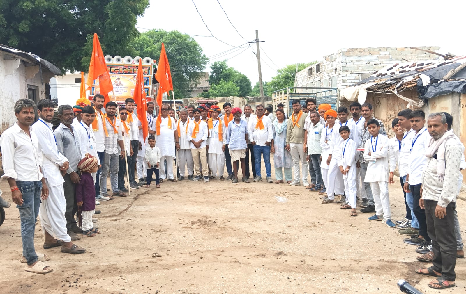 चित्तौड़गढ़ / बिनोता -  बिनोता से भगवानपुरा तक निकली वाहन रैली, संत शिरोमणि अमरा भगत जन्मोत्सव व जन्माष्टमी पर्व के कार्यक्रमों में होंगे शामिल