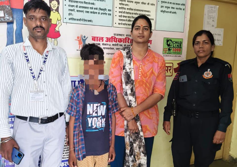  चित्तौड़गढ़ - बाल भिक्षावृत्ति से मुक्त कराने हेतु  संयुक्त कार्रवाई