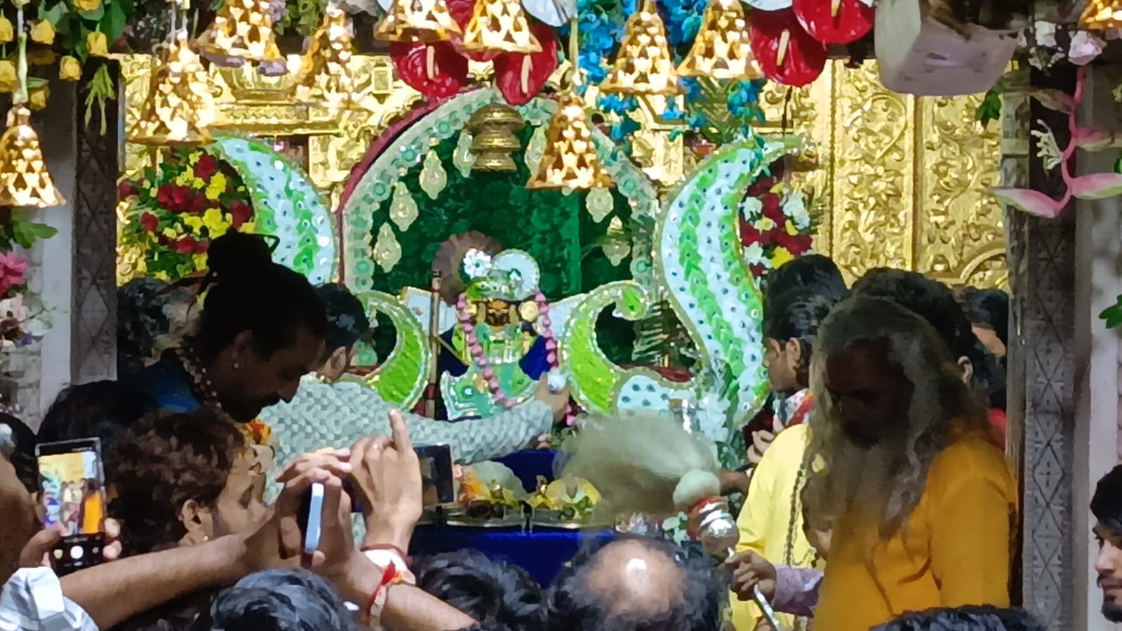 चित्तौड़गढ़ - आधी रात बजे शंख, श्री कृष्ण जन्म पर सांवलियाजी मंदिर में हुई आरती