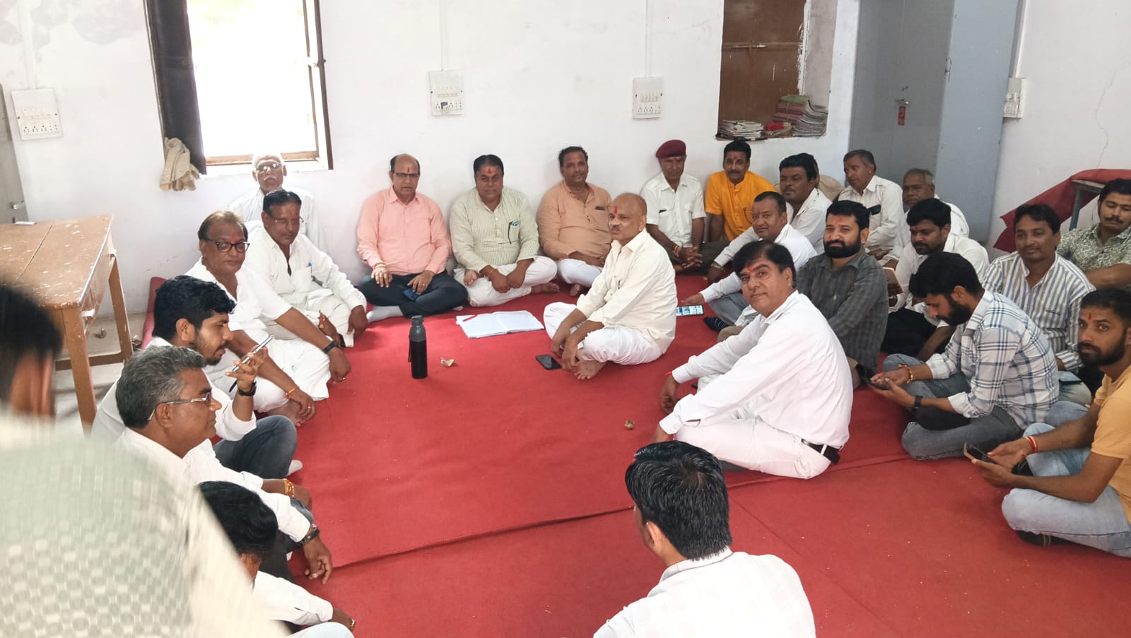 चित्तौड़गढ़ / बिनोता - बिनोता विद्यालय में एसडीएमसी एवं एसएमसी सदस्यों की बैठक आयोजित
